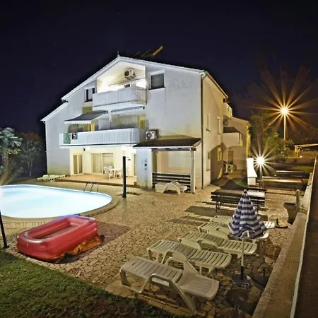 Ferienwohnung Fuer 4 Personen Ca 40 Qm In Porec, Istrien Istrische Riviera - B52514 * Poreč