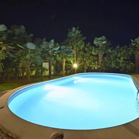 Ferienwohnung Fuer 4 Personen Ca 40 Qm In Porec, Istrien Istrische Riviera - B52514 Porec