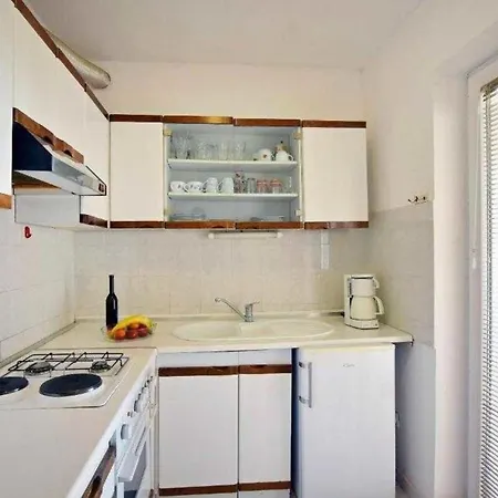 Ferienwohnung Fuer 4 Personen Ca 40 Qm In Porec, Istrien Istrische Riviera - B52514 Porec